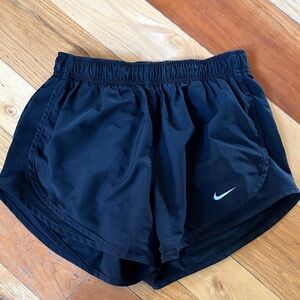 Nike Dri-Fit women’s S running short black
